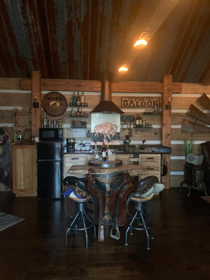 Bed and Breakfast Fox Pass Cabins à Hot Springs Extérieur photo